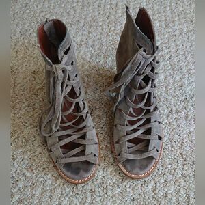 Jeffrey Campbell gray Luxe suede Corwin Lace-Up Booties Size 7